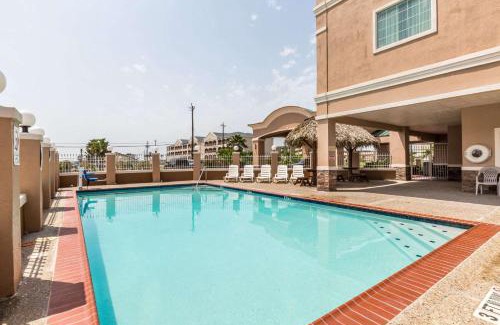 Galveston Hotel | Baymont by Wyndham Galveston