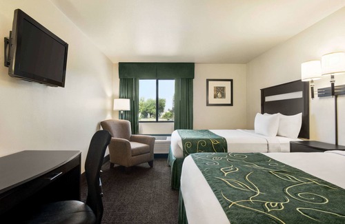 Glenwood Hotel | Baymont by Wyndham Glenwood