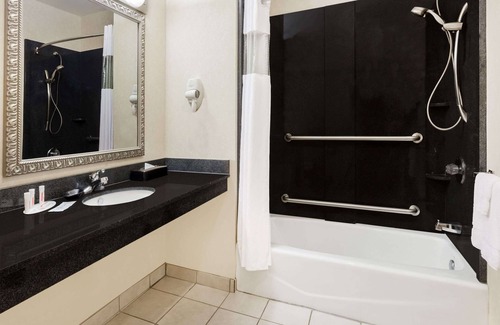 Henderson Hotel | Baymont by Wyndham Henderson