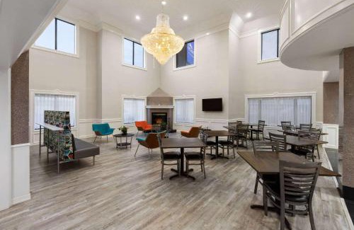 US 290 Hotel | Baymont by Wyndham Houston Brookhollow