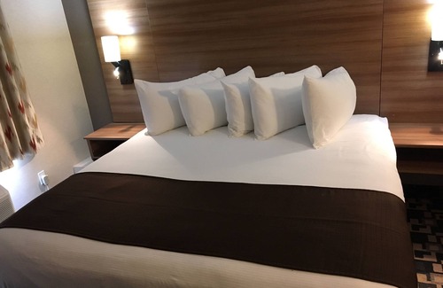 Medicine Hat Hotel | Baymont by Wyndham Medicine Hat