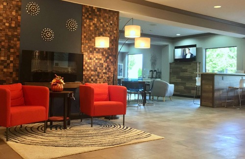 O'Fallon Hotel | Baymont by Wyndham O'Fallon St. Louis Area