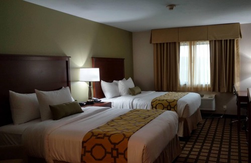 Oacoma Hotel | Baymont by Wyndham Oacoma