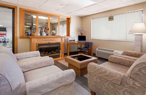 Midland Hotel | Baymont Inn and Suites Midland