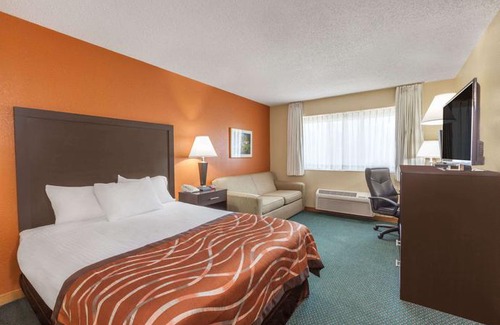 Midland Hotel | Baymont Inn and Suites Midland