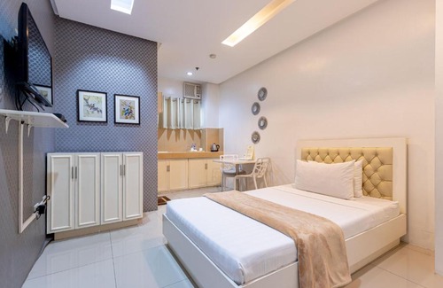 Baclaran Hotel | Baymont Suites & Residences