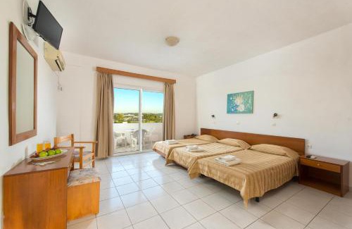 Petaloudes Apartment | Bayside Hotel Katsaras