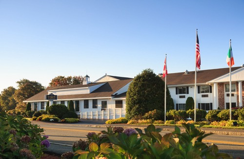 West Yarmouth Hotel | Bayside Resort Hotel