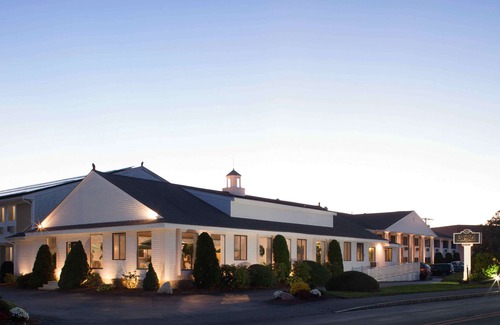 West Yarmouth Hotel | Bayside Resort Hotel