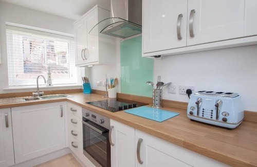 Brixham Cottage | BAYVIEW, family friendly, country holiday cottage in Brixham