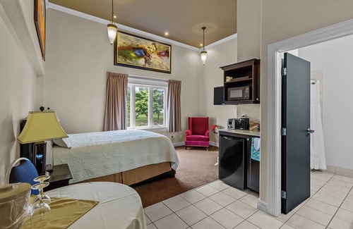 Bay Roberts Hotel | Bayview Inn