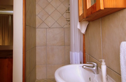 Paternoster House | Baywatch Villa Guest House and Self Catering Accommodation