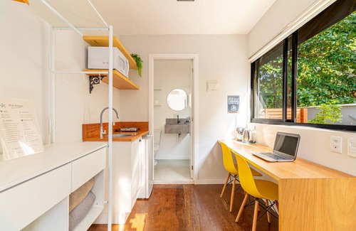 Lagoa da Conceicao Apartment | BBQ-Balcony-Netflix-Full Kitchen-Pool-A/C