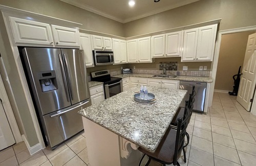 Baton Rouge House | Be Our Guest in the heart of BR