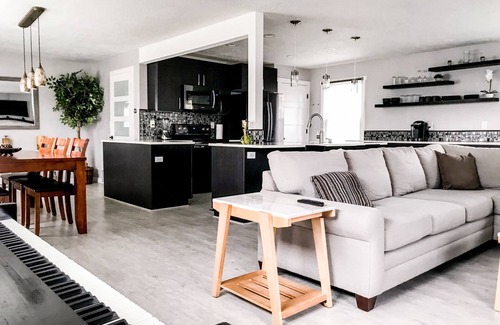 Sugar House House | ⟡ Be-UTAH-ful Home close to Mountains w backyard ⟡