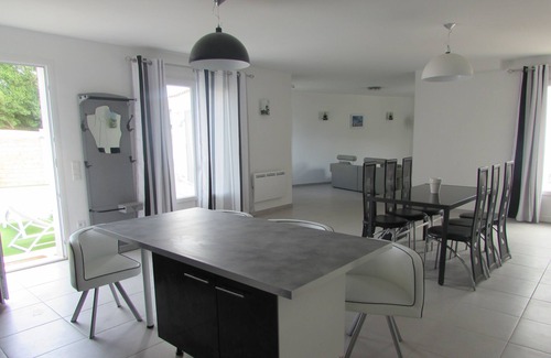 Cheray House | Beautiful house Oléron (FR) Pool heater private + adapted to PMR