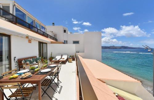 Las Palmas de Gran Canaria Apartment | Beach Apartment La Terraza de Sofia by VillaGranCanaria