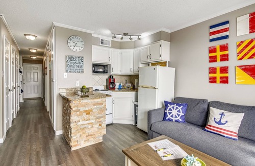 Galveston Condo | Beach-a-holic | First Floor, Two Community Pools