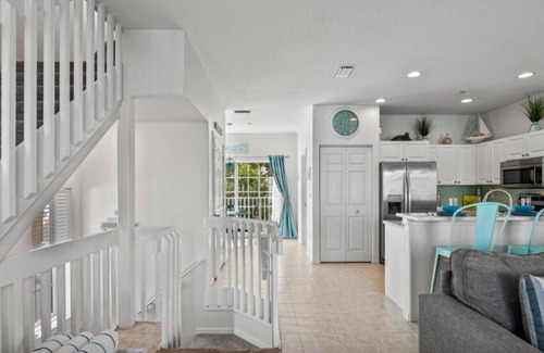 Bradenton Beach House | Beach and Bay Bliss at Bermuda Bay Club/Poolside