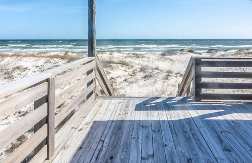 Fort Morgan House | Beach at your Doorstep!