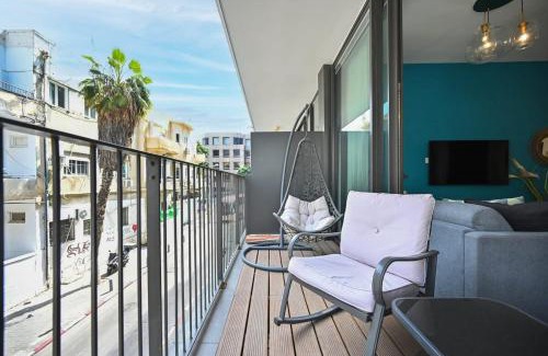 Tel Aviv Apartment | Beach Attitude by HolyGuest