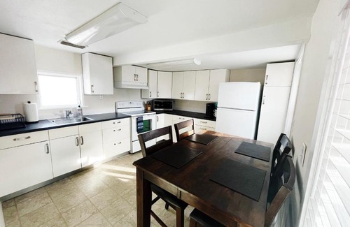 Redington Shores House | Beach Ave Escape - Unit B