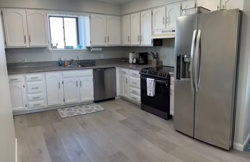 Seaside Heights Condo | Beach block condo in quiet northend of Seaside Heights, 4 beach passes included