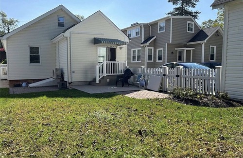 Bayville House | Beach bungalow on the Long Island Sound