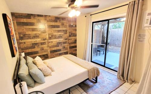 Cocoa Beach Apartment | Beach Bungalows By The Sea 3