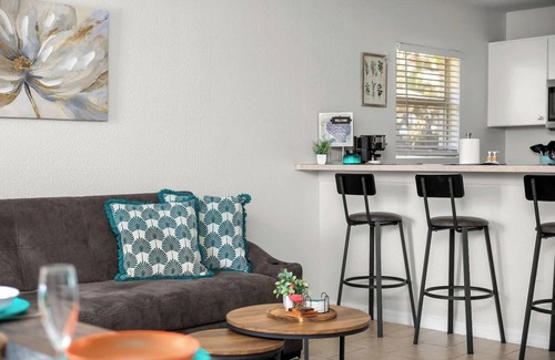 Whitney Beach Villa | Beach Days Await: Cozy 3BR/2BA just 3 miles to the Gulf, AMI, IMG, & More!