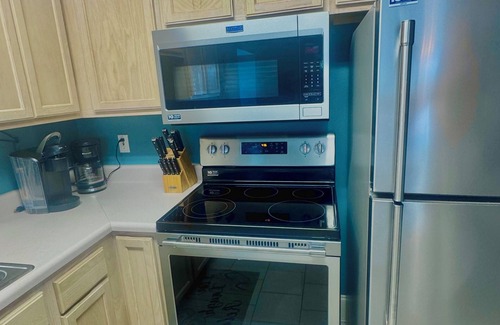 Port St. Joe House | Beach Dreams! Recently Remodeled 2 BR/2 BA sleeps (6) Non-smoking, no Pets.