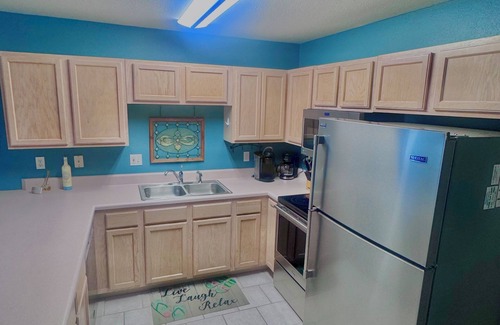 Port St. Joe House | Beach Dreams! Recently Remodeled 2 BR/2 BA sleeps (6) Non-smoking, no Pets.