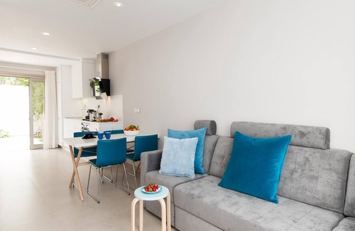 Playa del Aguila Cottage | Beachfront Apartment Playa del Aguila by VillaGranCanaria
