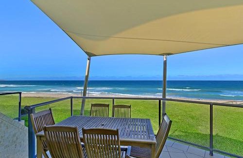 The Entrance North House | Beach Front Luxury