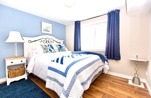 Colwood Apartment | BEACH FRONT OASIS 15 MINS FROM DOWNTOWN VICTORIA