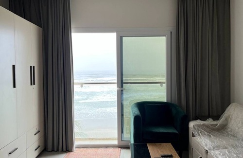 Taqah Apartment | beach front studio