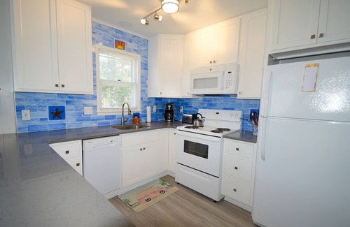 Bethany Beach House | Beach home nestled between the beach and the bay (eastside)