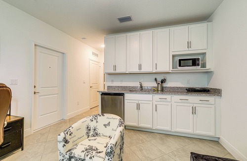 Port Saint Lucie Apartment | Beach-Hop & Golf! Port St Lucie Apt w/Shared Yard