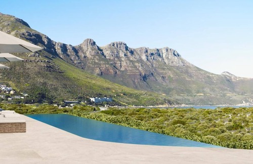 Hout Bay Apartment | Beach House Bliss 1BR with Scenic Bay Views