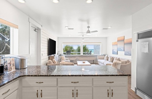 Laguna Beach Estates House | Beach House - Family Tides by PHG