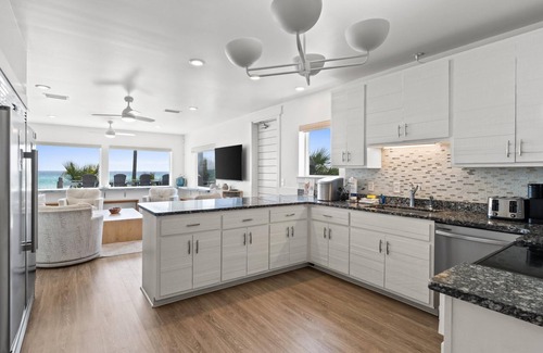 Laguna Beach Estates House | Beach House - Family Tides by PHG