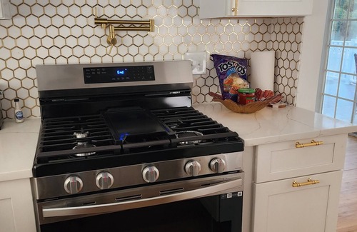 Long Beach House | BEACH HOUSE, FIVE Minutes walk to the beach, Very Spacious