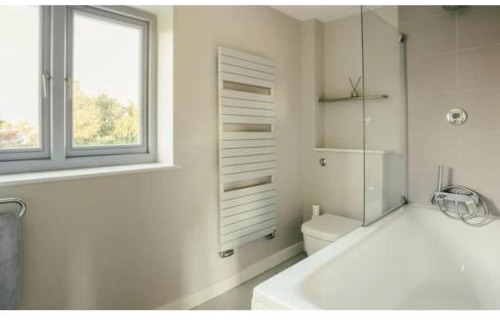 West Wittering Villa | Beach house & garden in idyllic village location