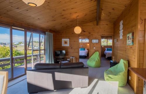 Kaiteriteri House | Beach House on the Ridge - Kaiteriteri House