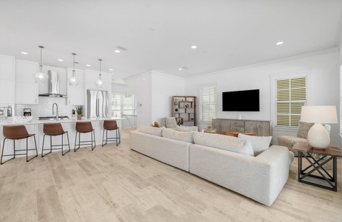 West Panama City Beach House | Beach House Reel Em Inn - Beachfront, Private Pool, West End of PCB