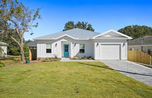 Riviera Beach House | Beach House w/Private Pool - The Sanderling