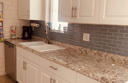 Ormond-by-the-Sea House | Beach House, walk to the beach