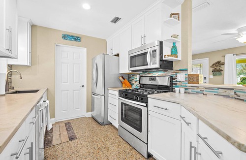 Raymonde Shores House | Beach house with Pool! Seconds to the Ocean and the River