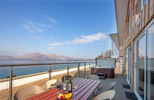 Kentallen Villa | Beach Houses with Hot Tubs