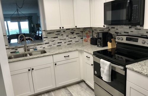 Cocoa Beach Condo | Beach Living at its Best! Watch rocket launches from the balcony